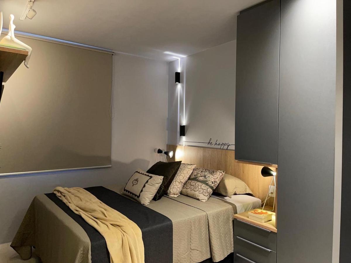 Apartamento Duplex Manhattan Com 2 Suites Casal E Solteiro E Reversivel جويانيا المظهر الخارجي الصورة