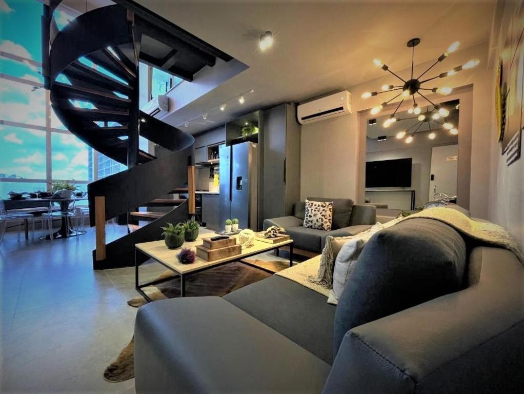 Apartamento Duplex Manhattan Com 2 Suites Casal E Solteiro E Reversivel جويانيا المظهر الخارجي الصورة