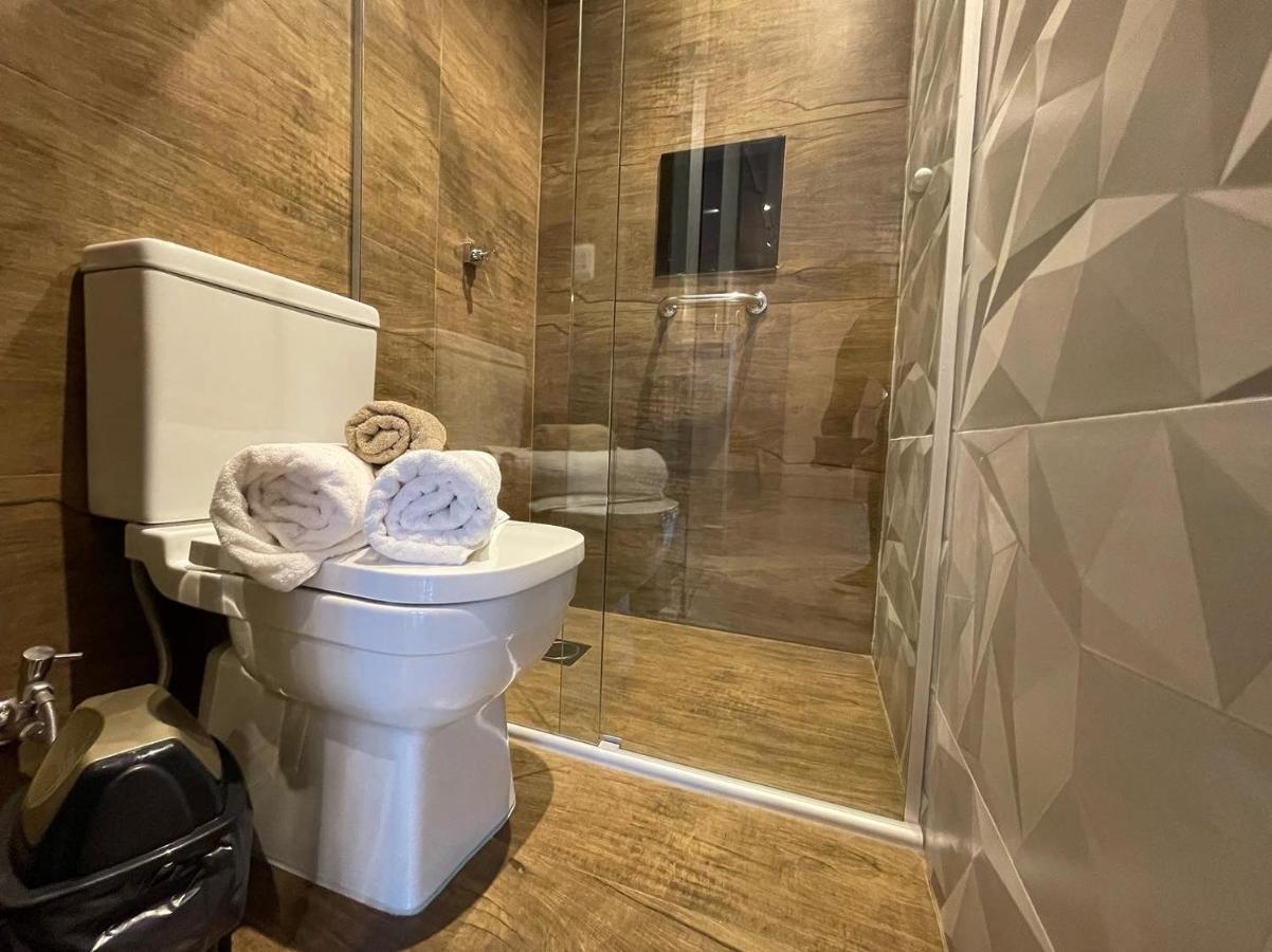 Apartamento Duplex Manhattan Com 2 Suites Casal E Solteiro E Reversivel جويانيا المظهر الخارجي الصورة